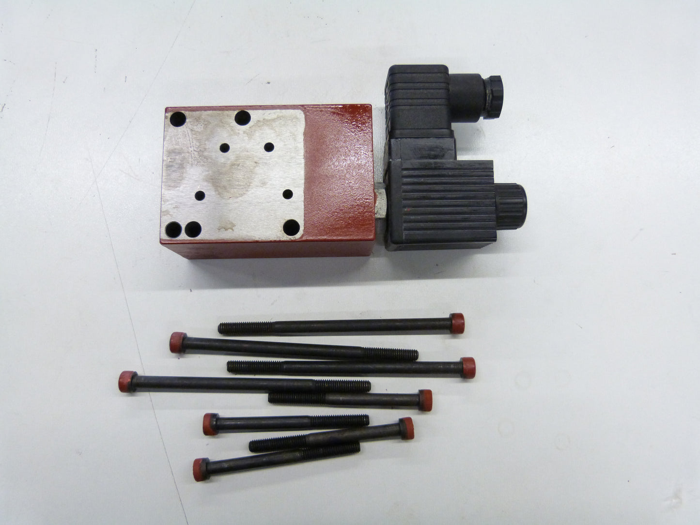 Image 1 of UNLOAD VALVE K3VL45/80 NO 24VD
