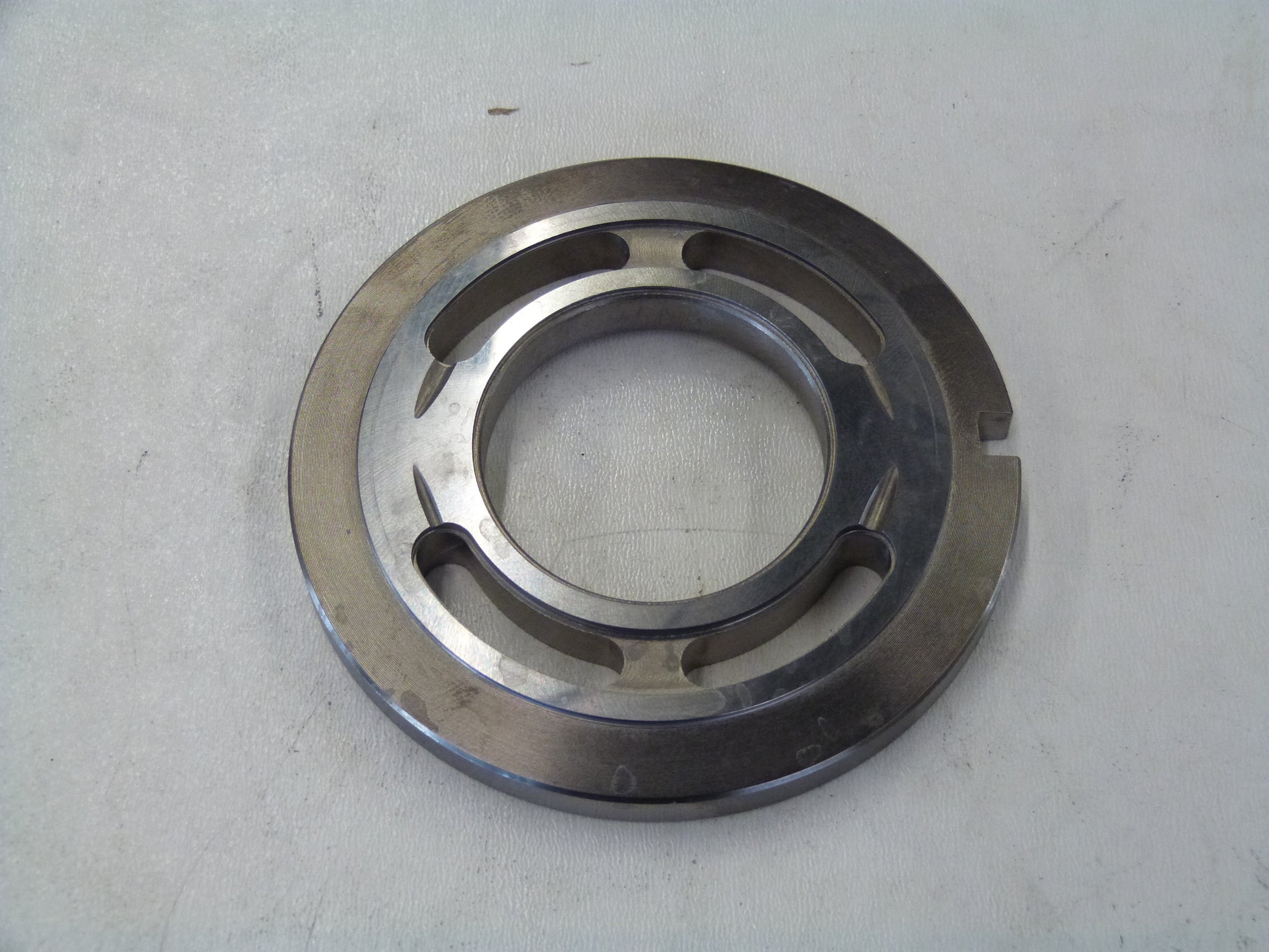 Image 1 of PORTPLATE RH